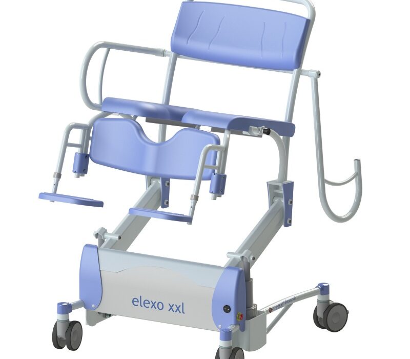 Folding armrests allow easy transfers when using the Elexo XXL